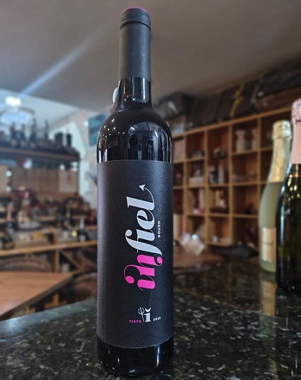 Vinho Tinto Infiel Quinta Vale D'aldeia 750ml - Imagem 2