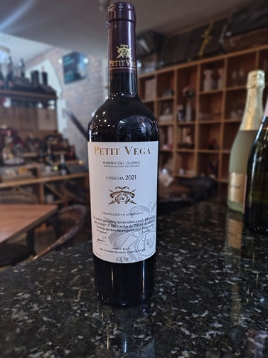 Vinho Petit Vega 18 Meses 750ml - Imagem 2